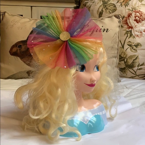 Vintage Other - Rainbow 🌈 colors girl’s round hair clip used